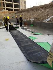 1.2厚高分子強力壓膜反應(yīng)型自粘防水卷材 建筑防水新選擇